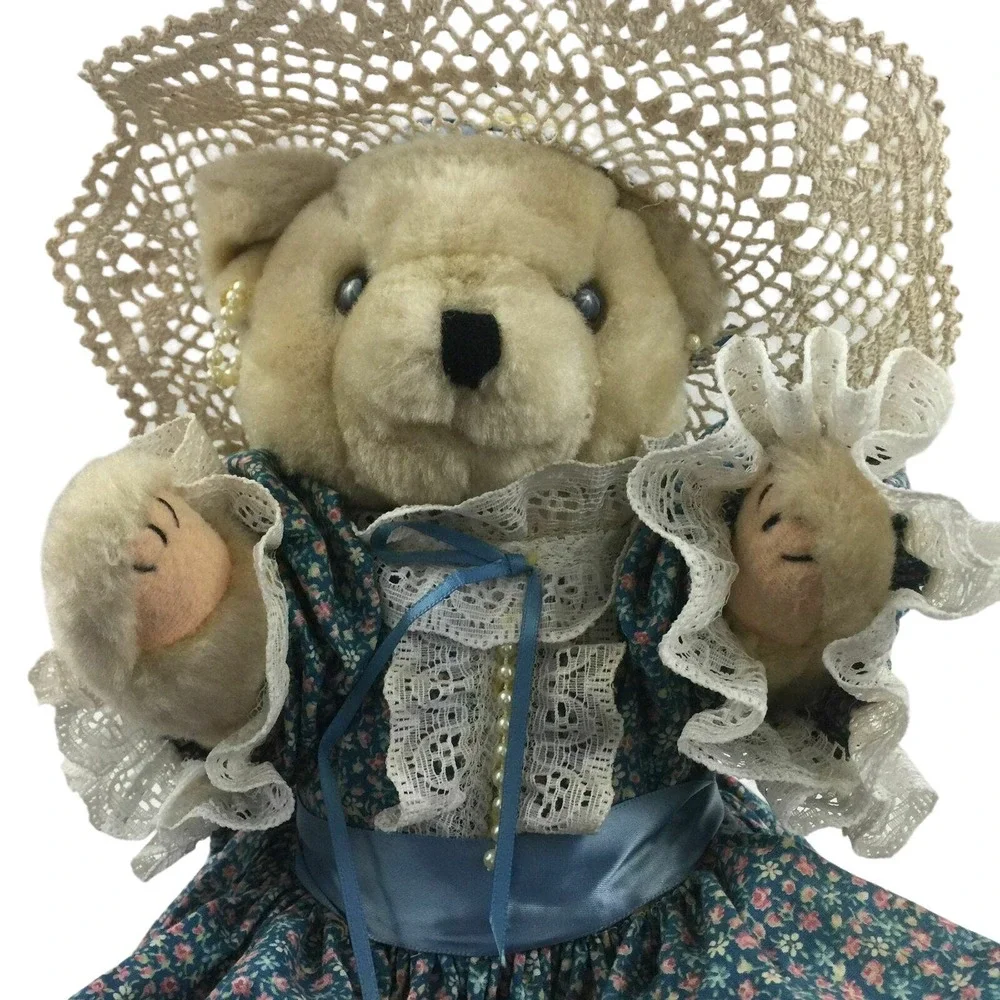 VTG Plush Teddy Bear Victorian Lace Hat Dress Old Fashioned Grandma Bear Doll